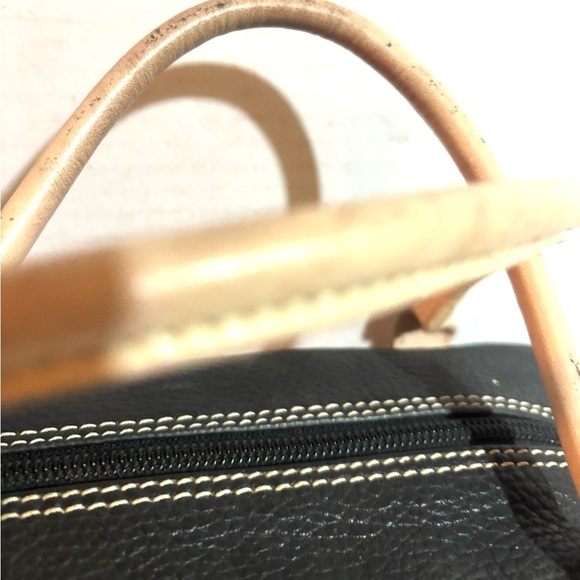 GUIA’S black leather satchel handbag with beige trim - Picture 3 of 10